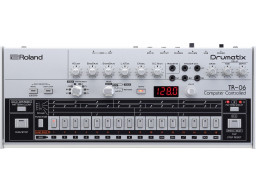 ROLAND TR 06